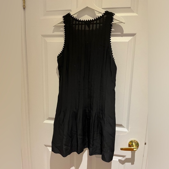 🖤100% Silk Club Monaco Pleated Mini Dress🖤 - Picture 4 of 6